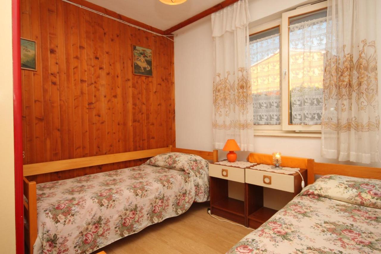 With A Parking Space - 6994 Apartman *