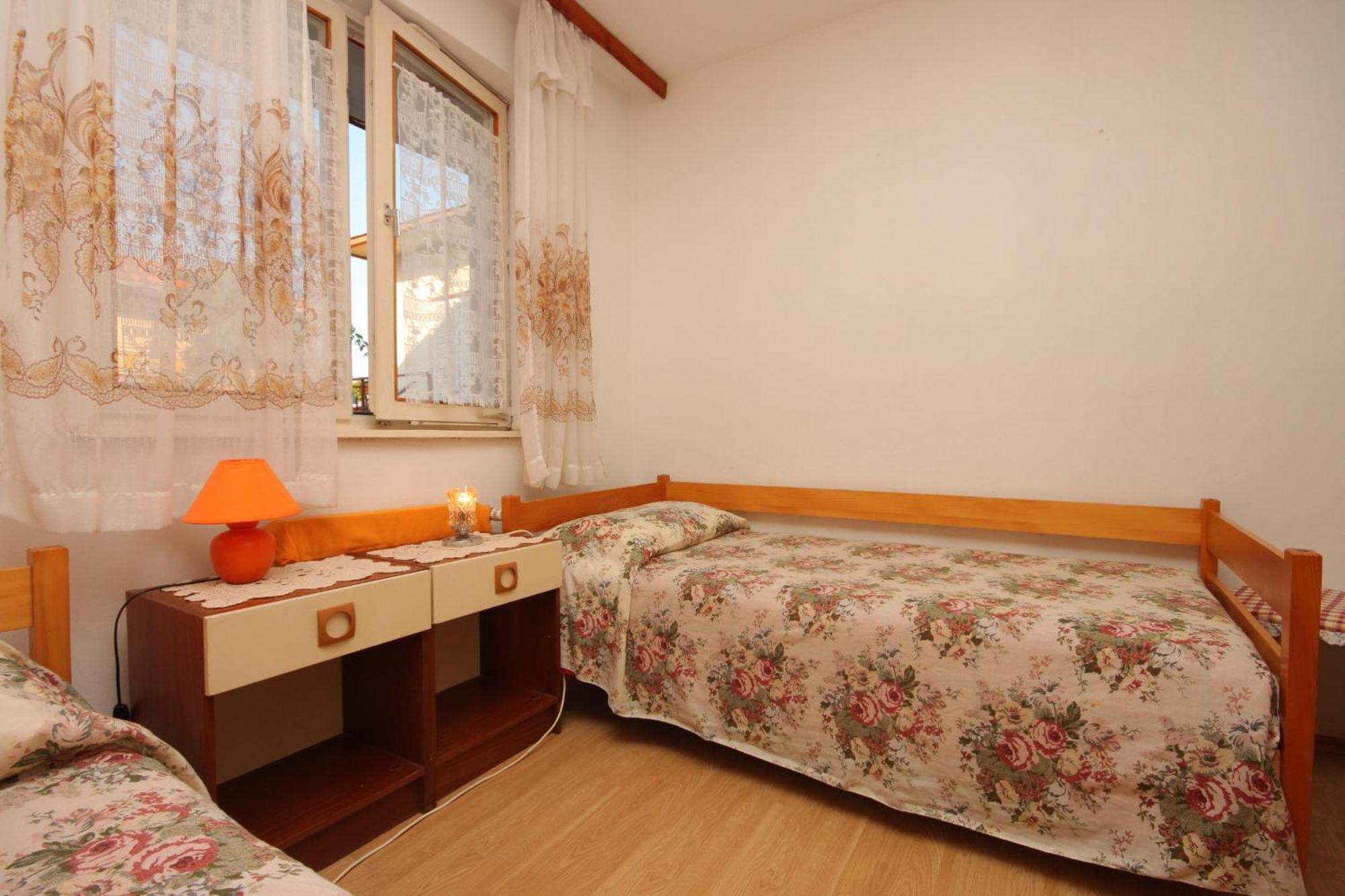With A Parking Space - 6994 Umag